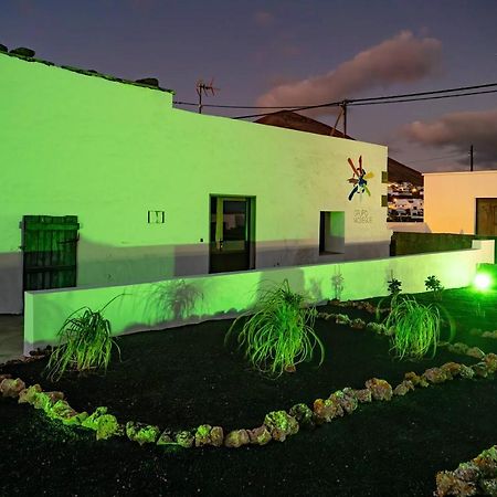Comfortable House In Tias With Free Parking Exterior foto