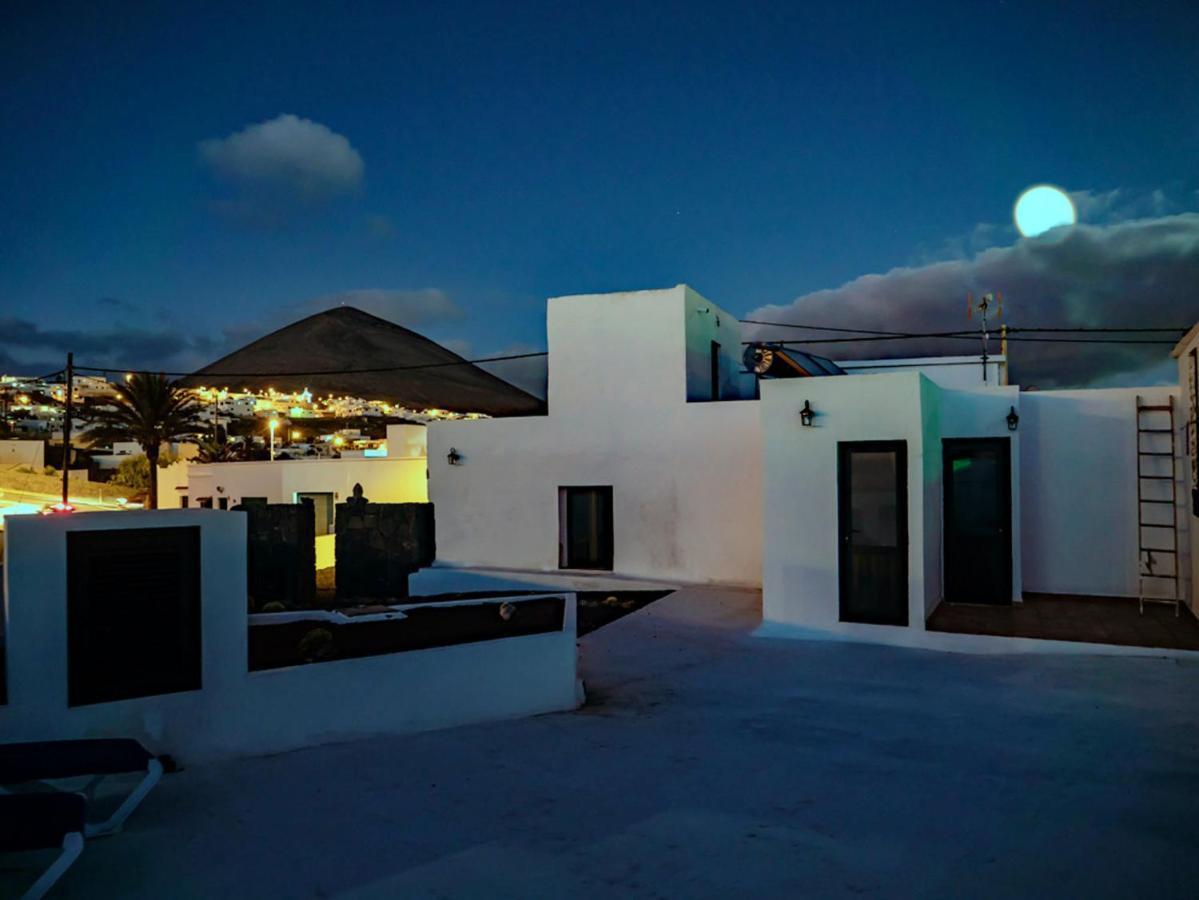 Comfortable House In Tias With Free Parking Exterior foto