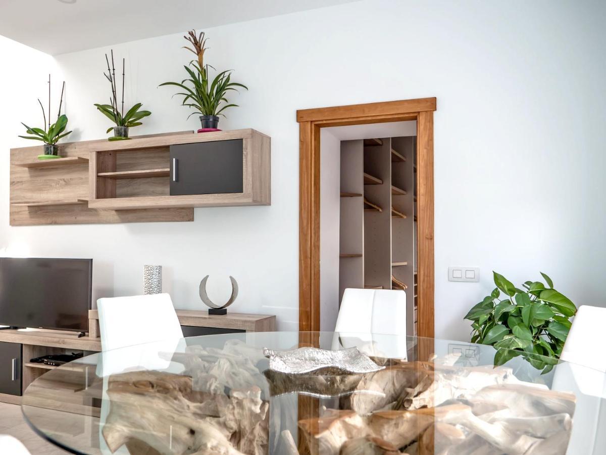 Comfortable House In Tias With Free Parking Exterior foto