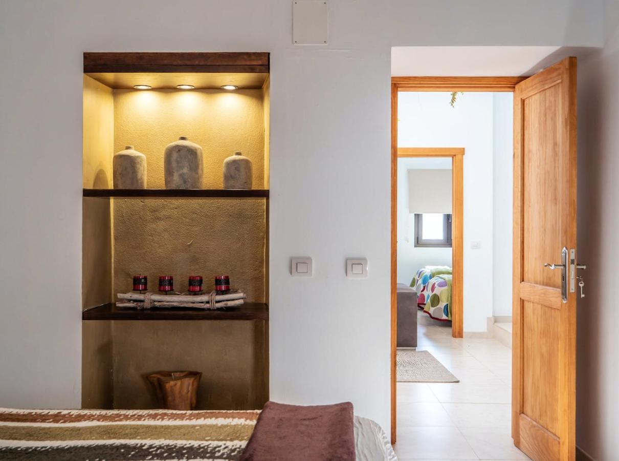 Comfortable House In Tias With Free Parking Exterior foto