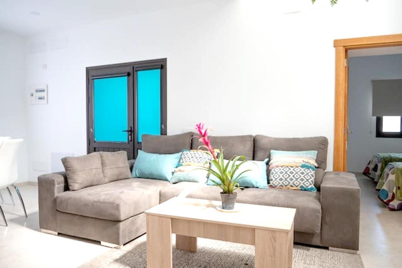 Comfortable House In Tias With Free Parking Exterior foto