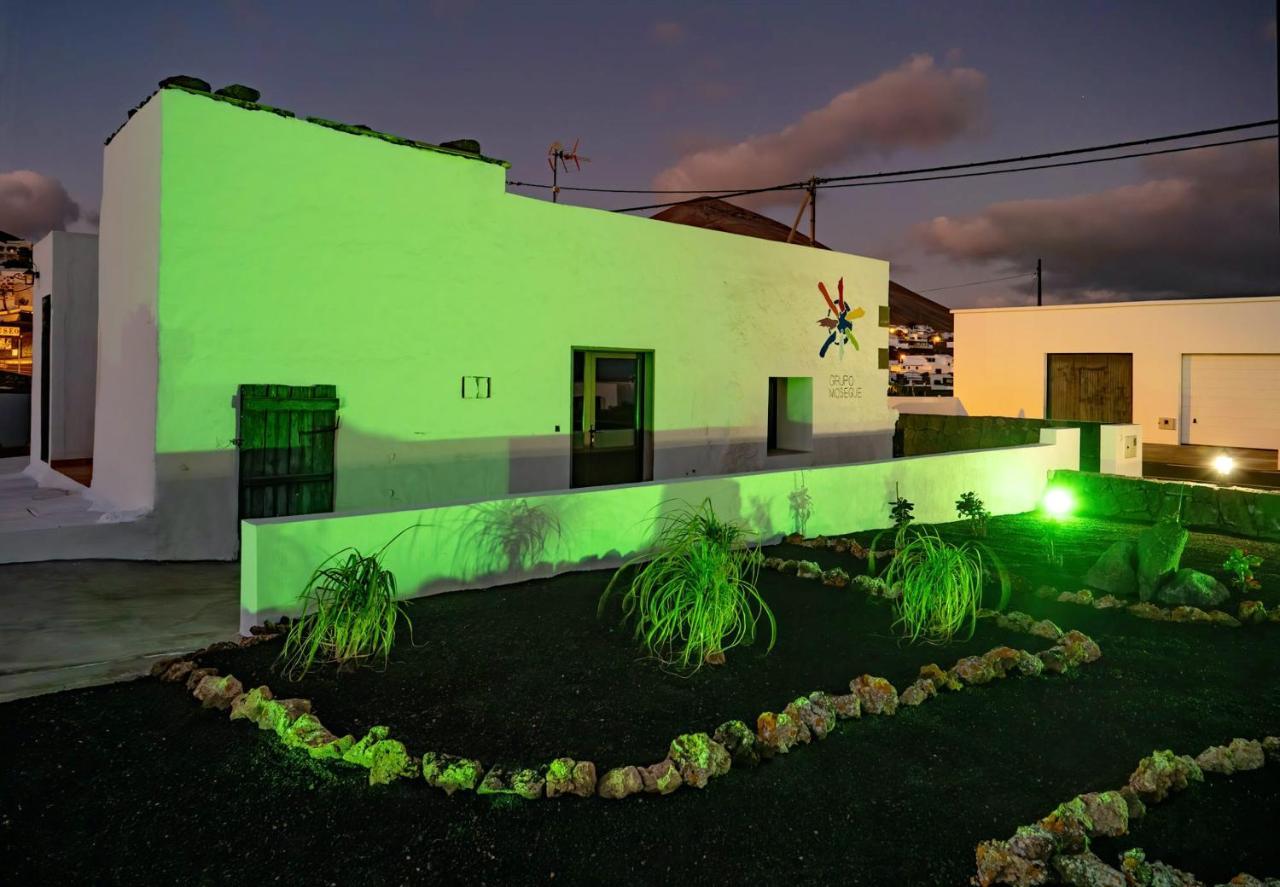 Comfortable House In Tias With Free Parking Exterior foto