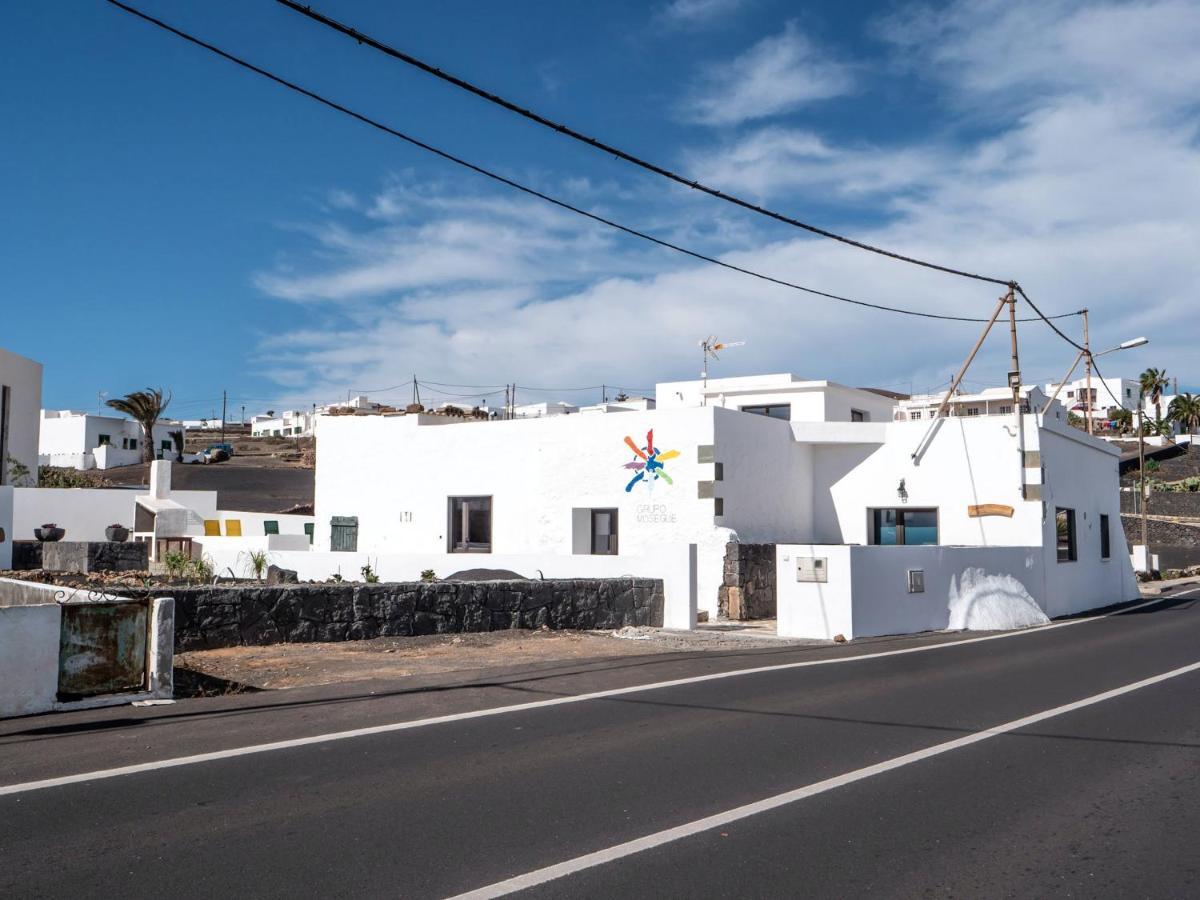 Comfortable House In Tias With Free Parking Exterior foto