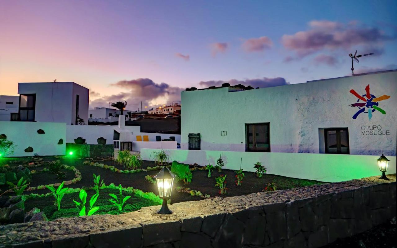 Comfortable House In Tias With Free Parking Exterior foto